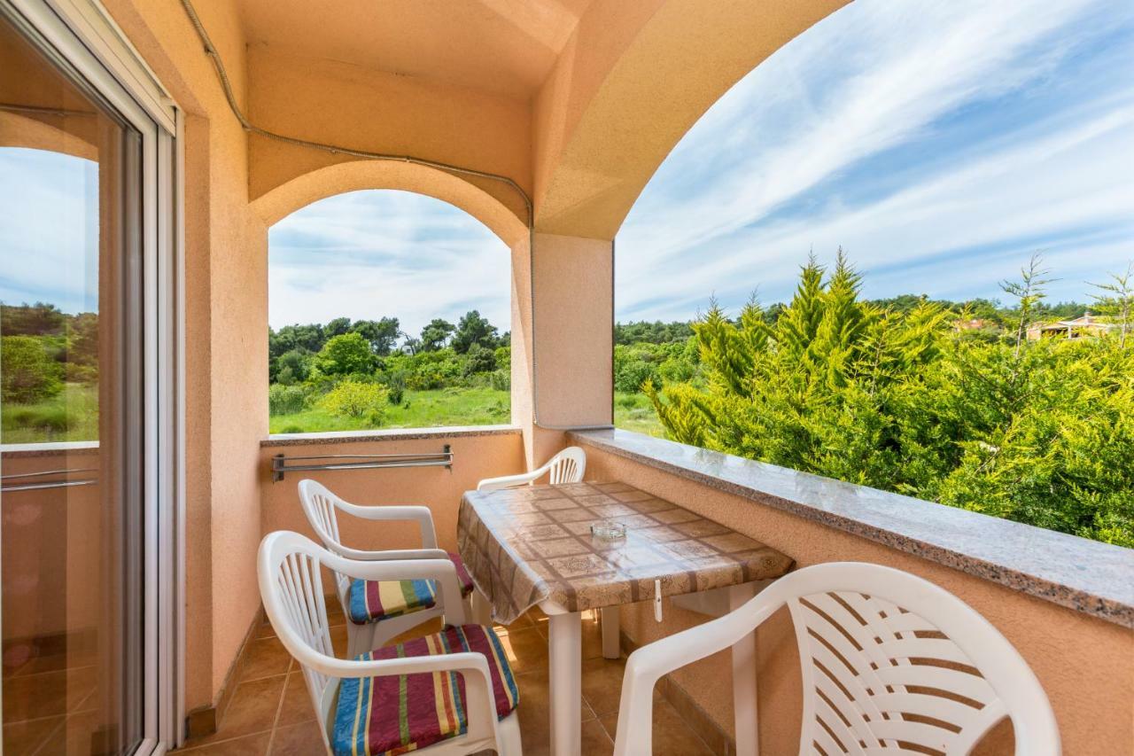 Villa Orange II Medulin Exterior photo